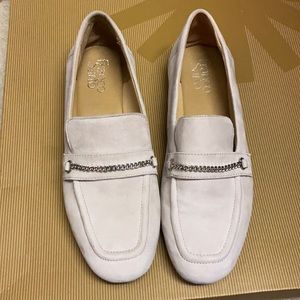 Loafers with chain detail